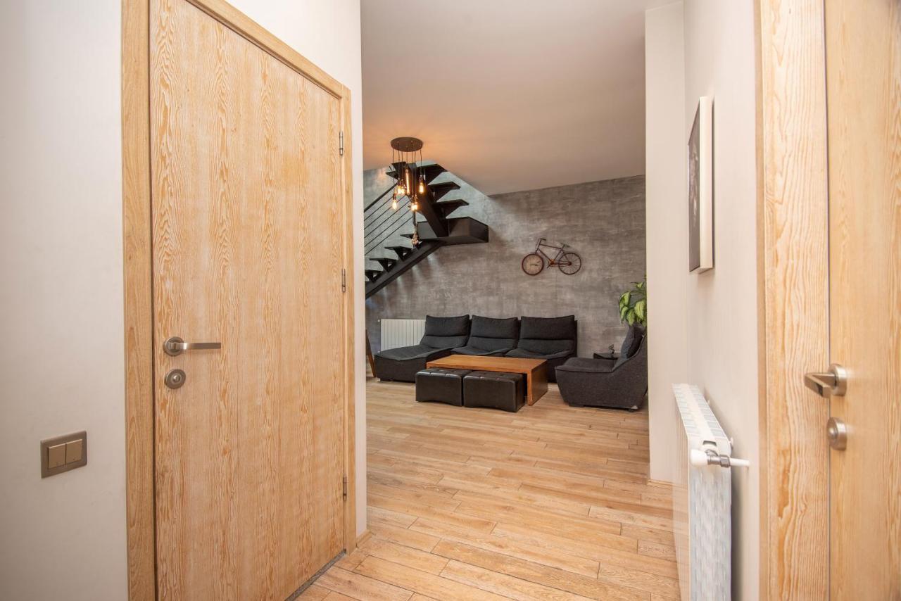 Luxury 4 Bedroom Apartment #1 In The City Center Of Tbilisi ภายนอก รูปภาพ